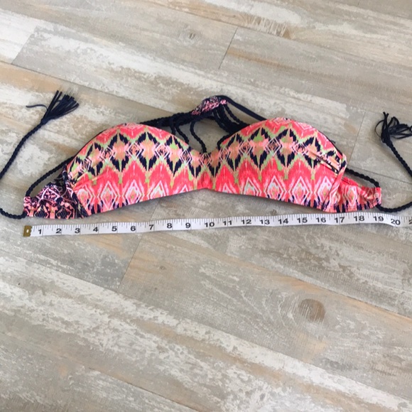 ❤️Tini Bikini Size Large Top ties around neck/back - Picture 2 of 5
